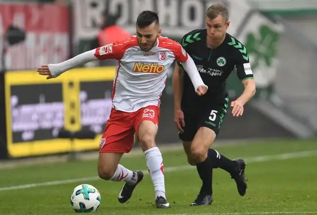 荣耀的争夺 荣耀的争夺